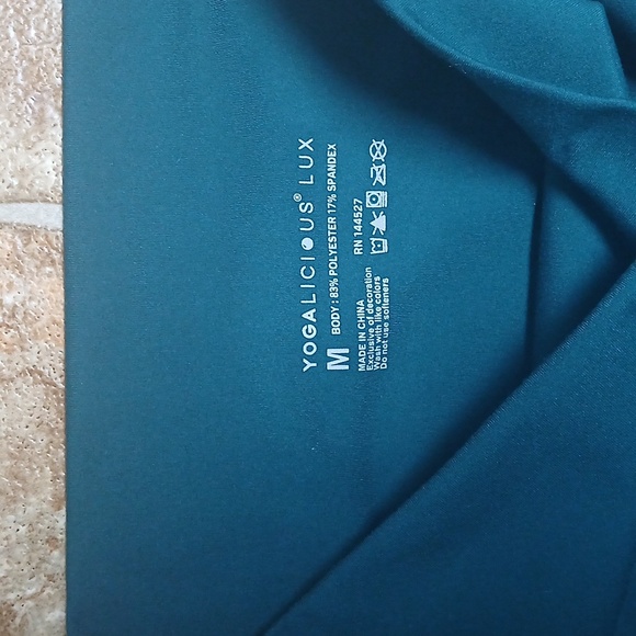 GUC Yogalicious Teal High-Waisted Leggings Cell Phone Side Pockets - Picture 3 of 5